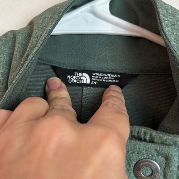 The North Face Women Calentito 2 Jacket Green Heather small Windwall Full-Zip - Picture 4 of 10